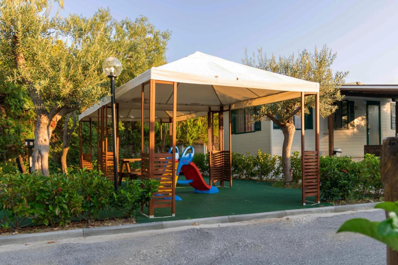 Camping Castello Hotel Neos Marmaras Exterior photo